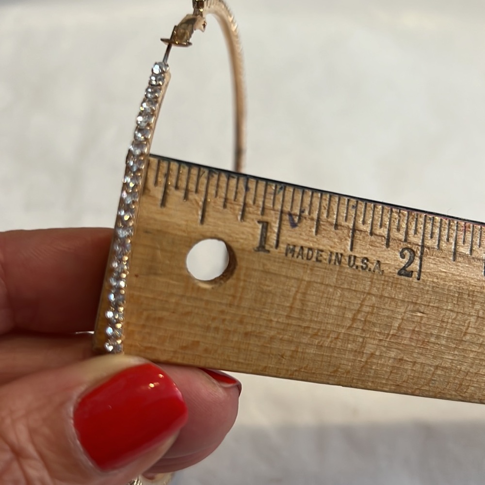 Mega statement earrings - Picture 7 of 7